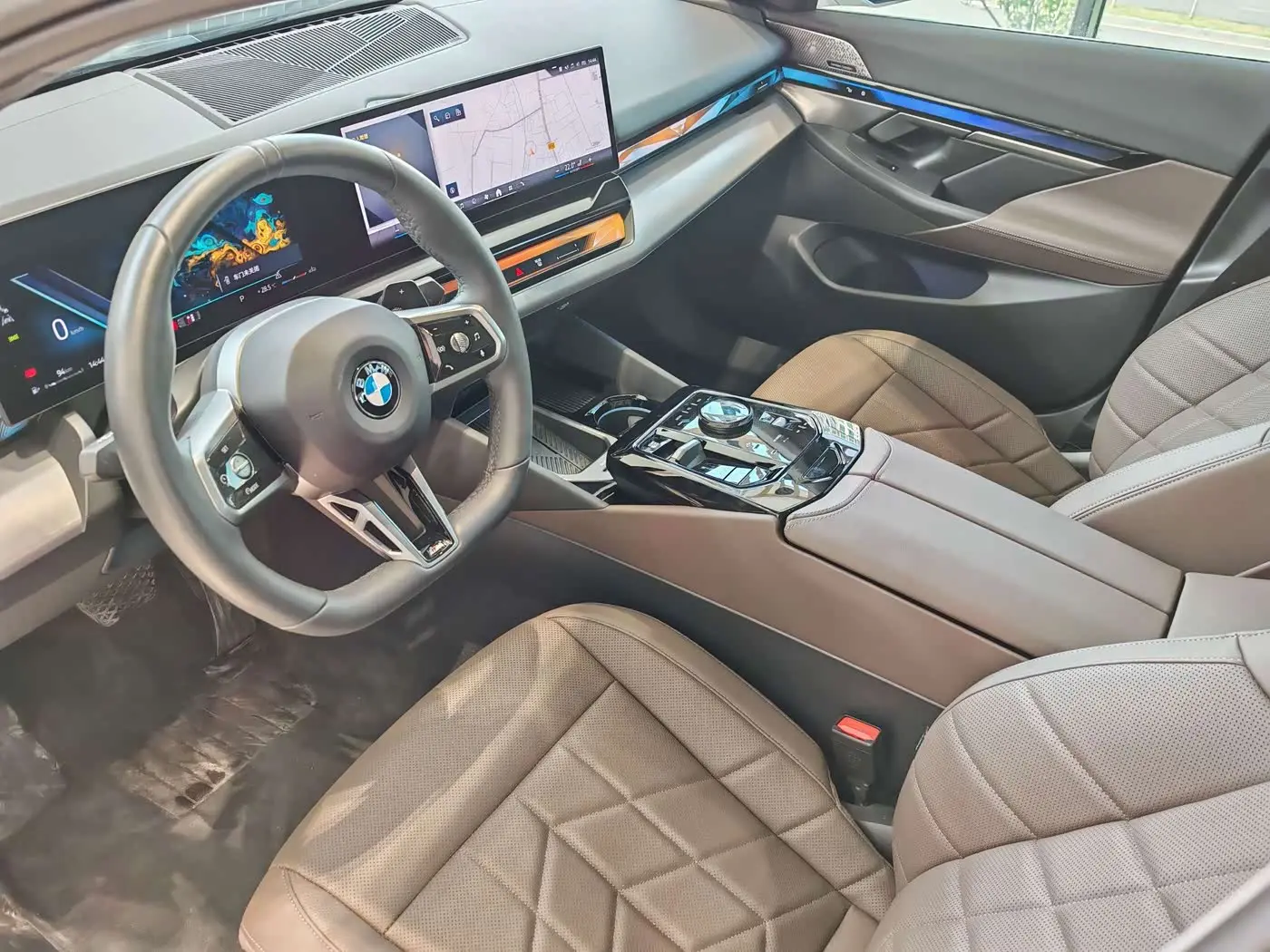 BMW 5 Series 2025 — Photo 13/20