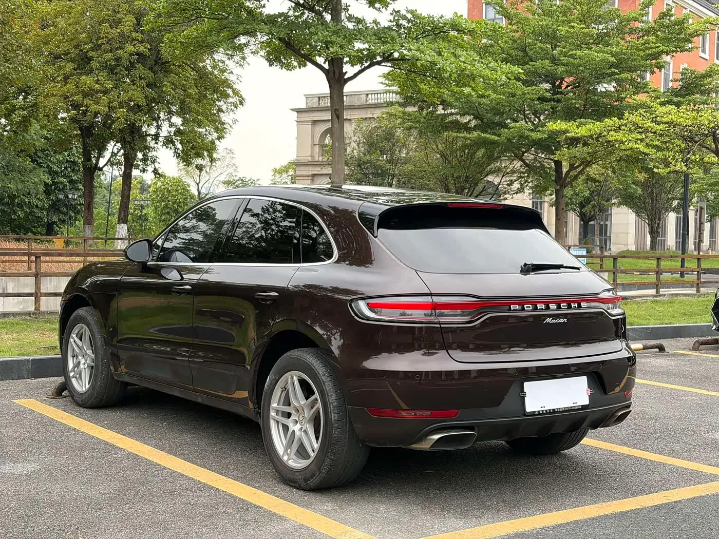 Porsche Macan 2020 — Photo 4/20
