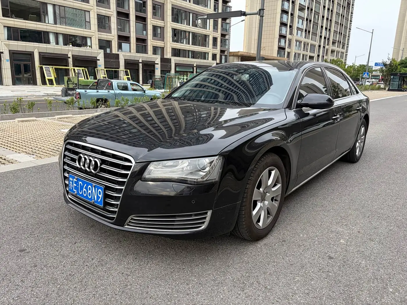 Audi A8, 2014