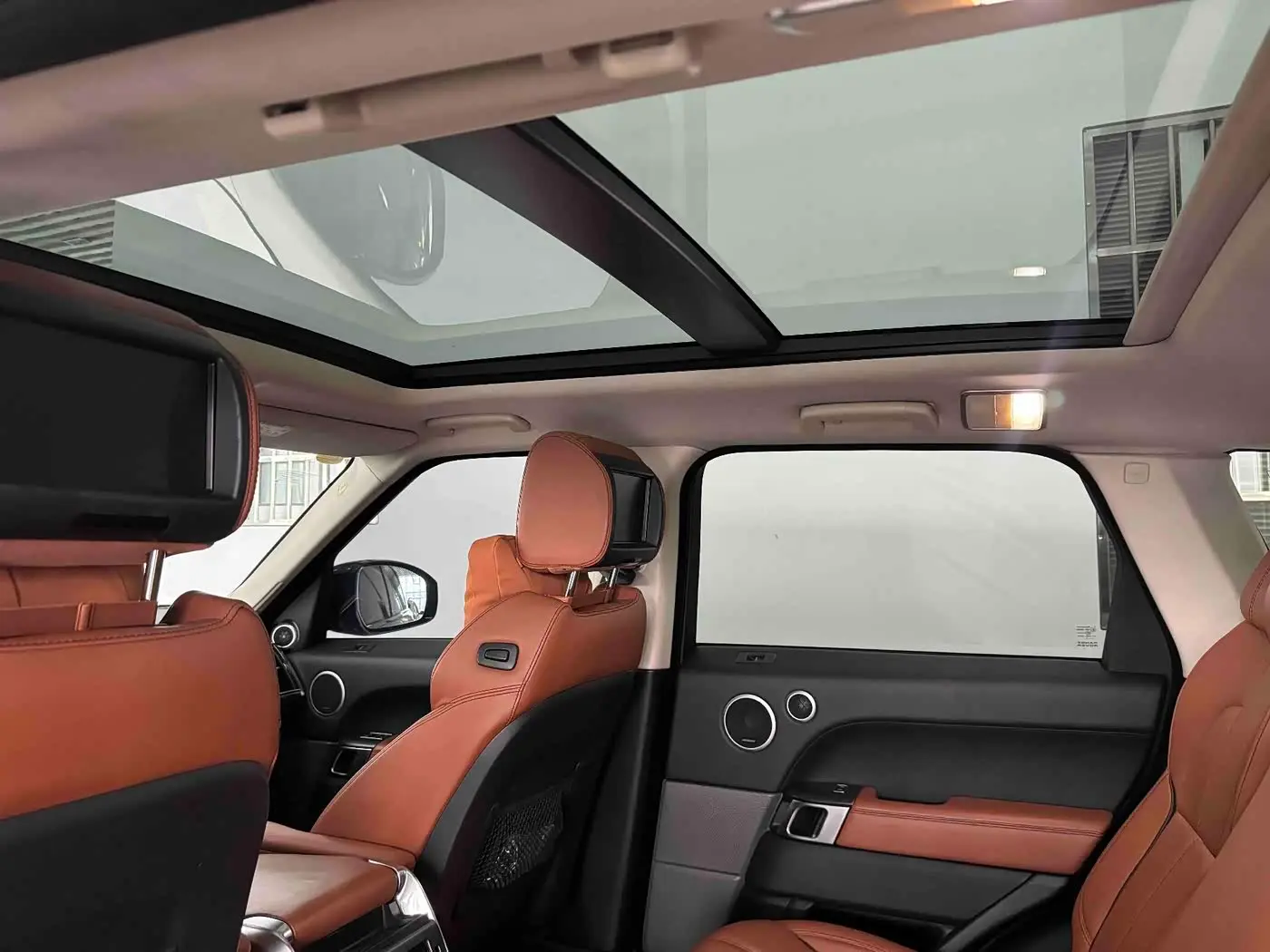 Land Rover Range Rover Sport 2016 — Photo 11/20