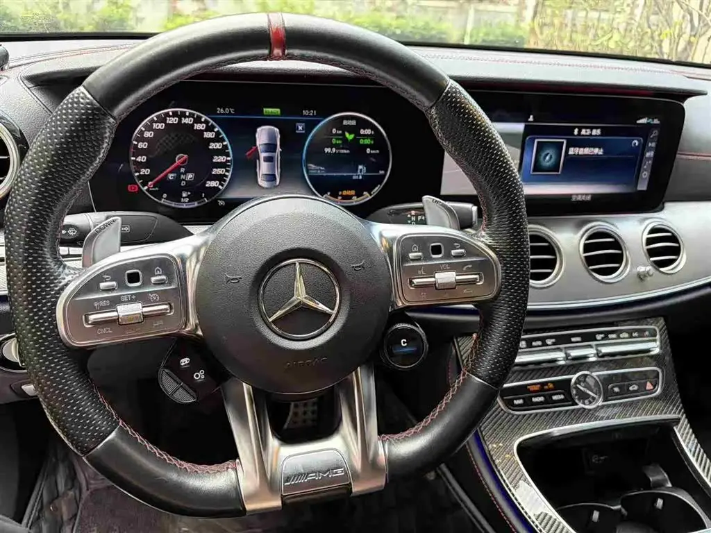 Mercedes-Benz E-Class AMG 2019 — Photo 17/20
