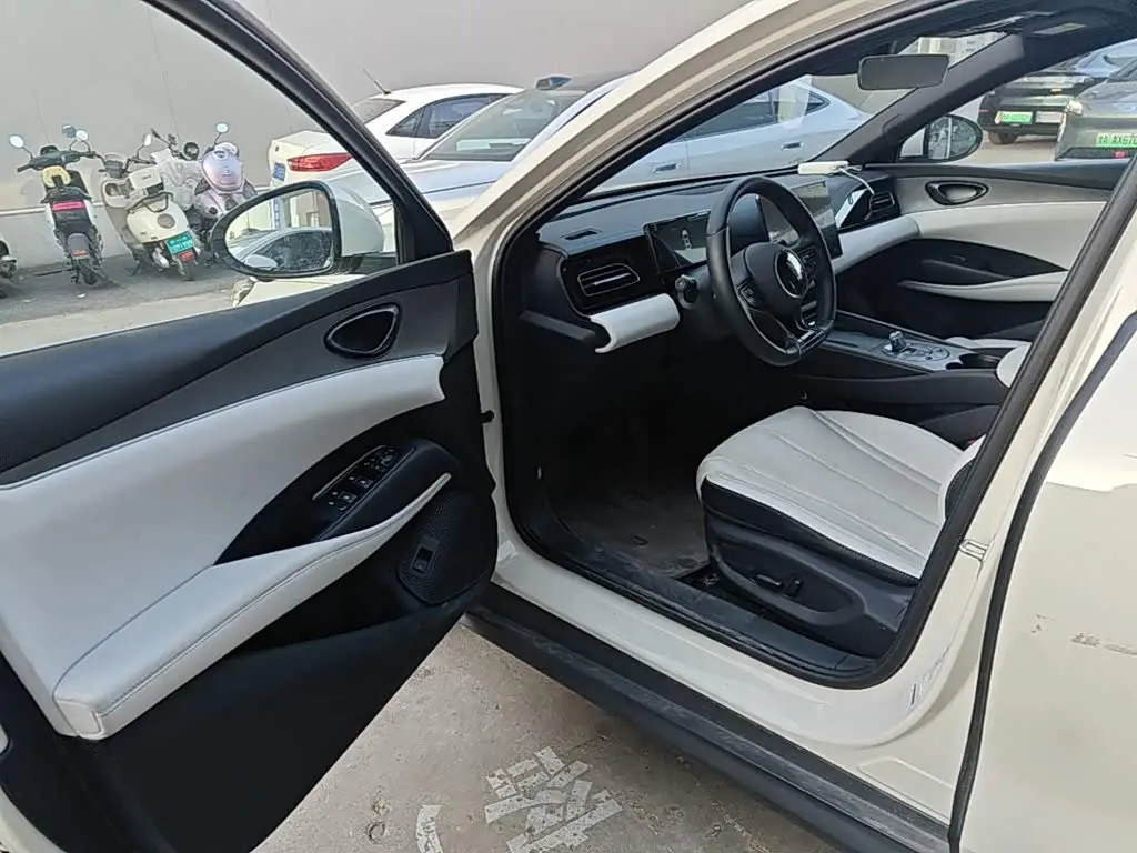 BYD Seal 06 New Energy 2025 — Photo 16/20