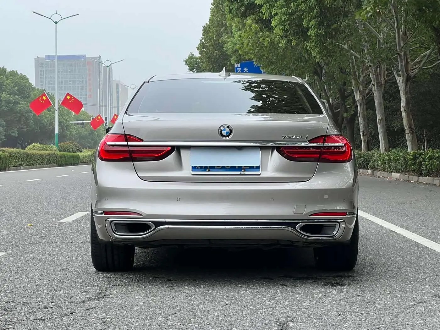 BMW 7 Series 2018 — Şəkil 18/18