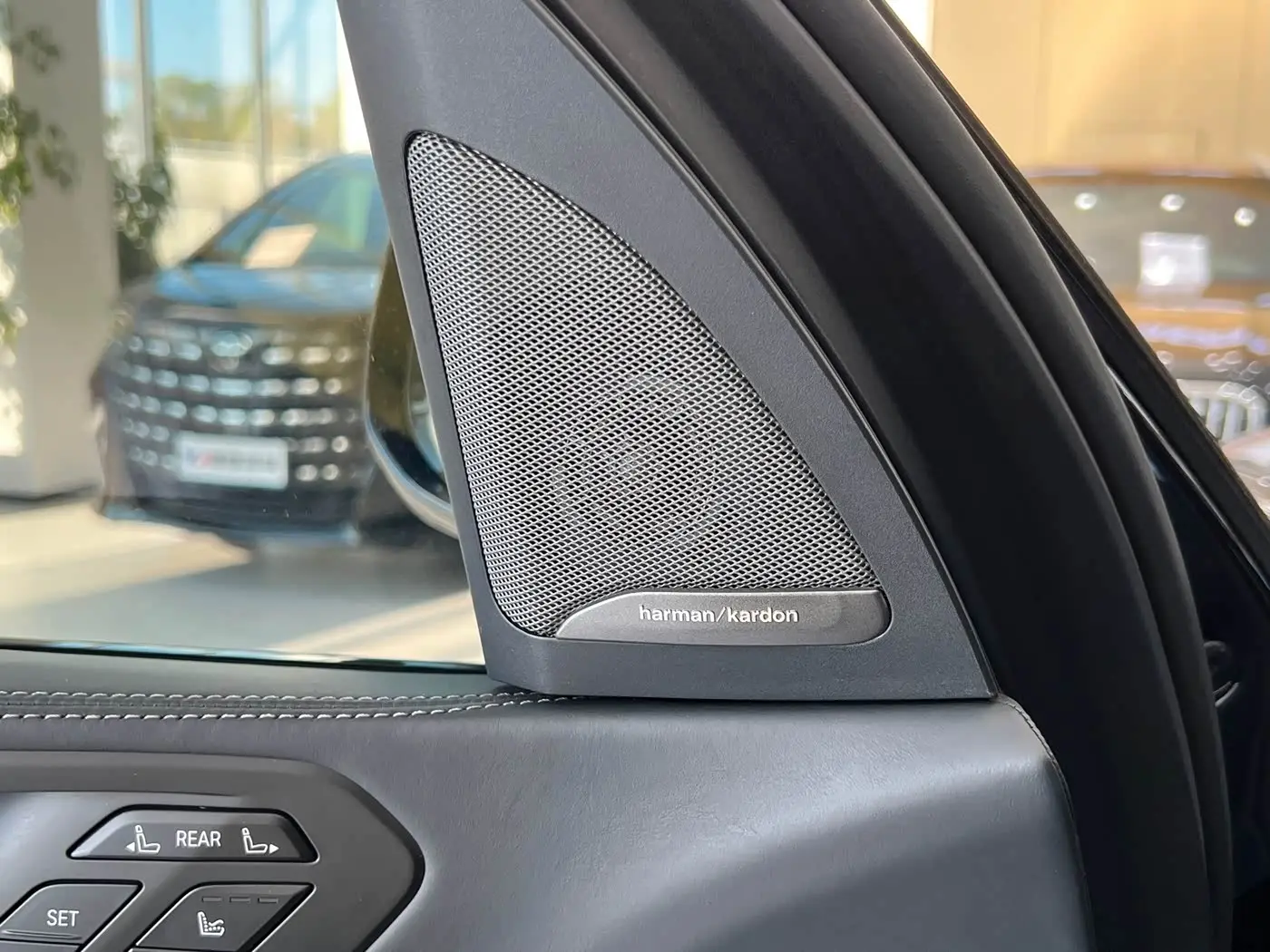 BMW X7 2022 — Photo 11/14