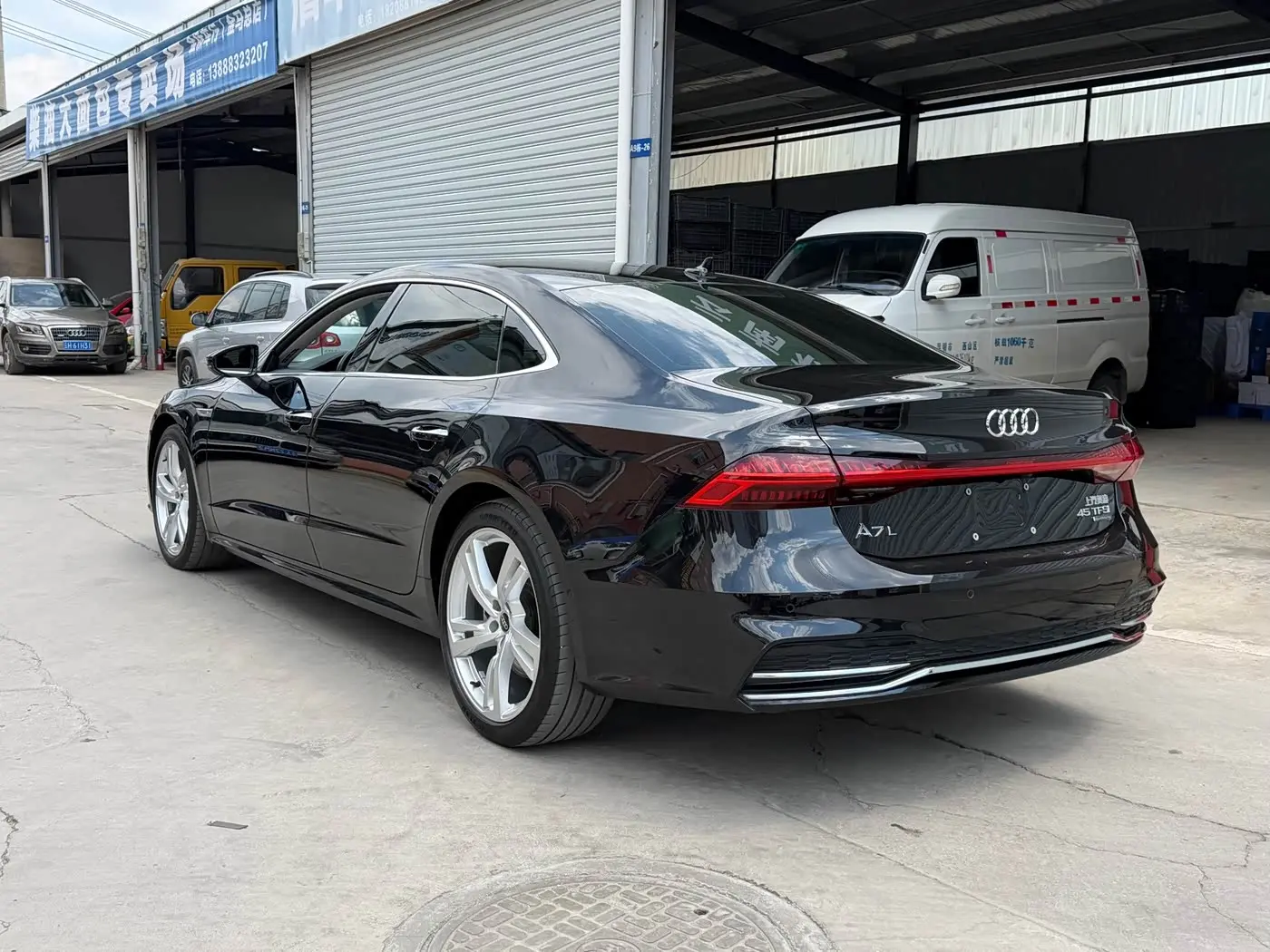 Audi A7L 2024 — Photo 10/15