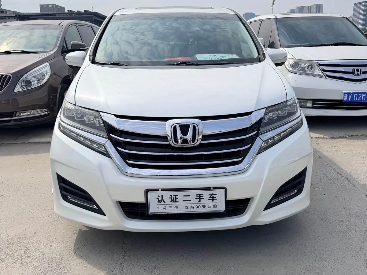 Honda Elysion 2017 — ფოტო 2/20