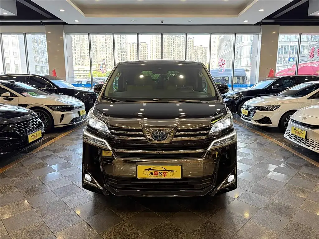Toyota Vellfire 2019 — Фото 2/20