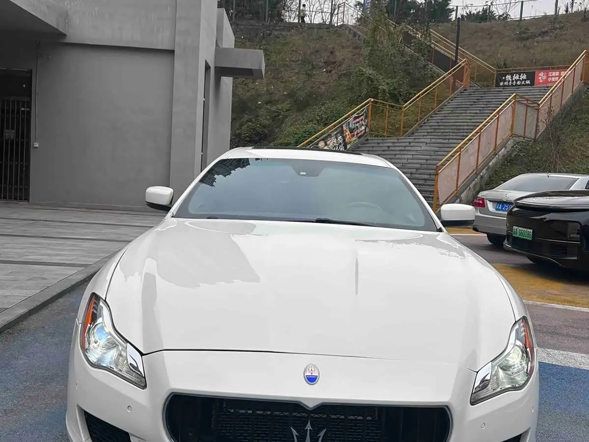 Maserati Quattroporte 2016 — Фото 3/16