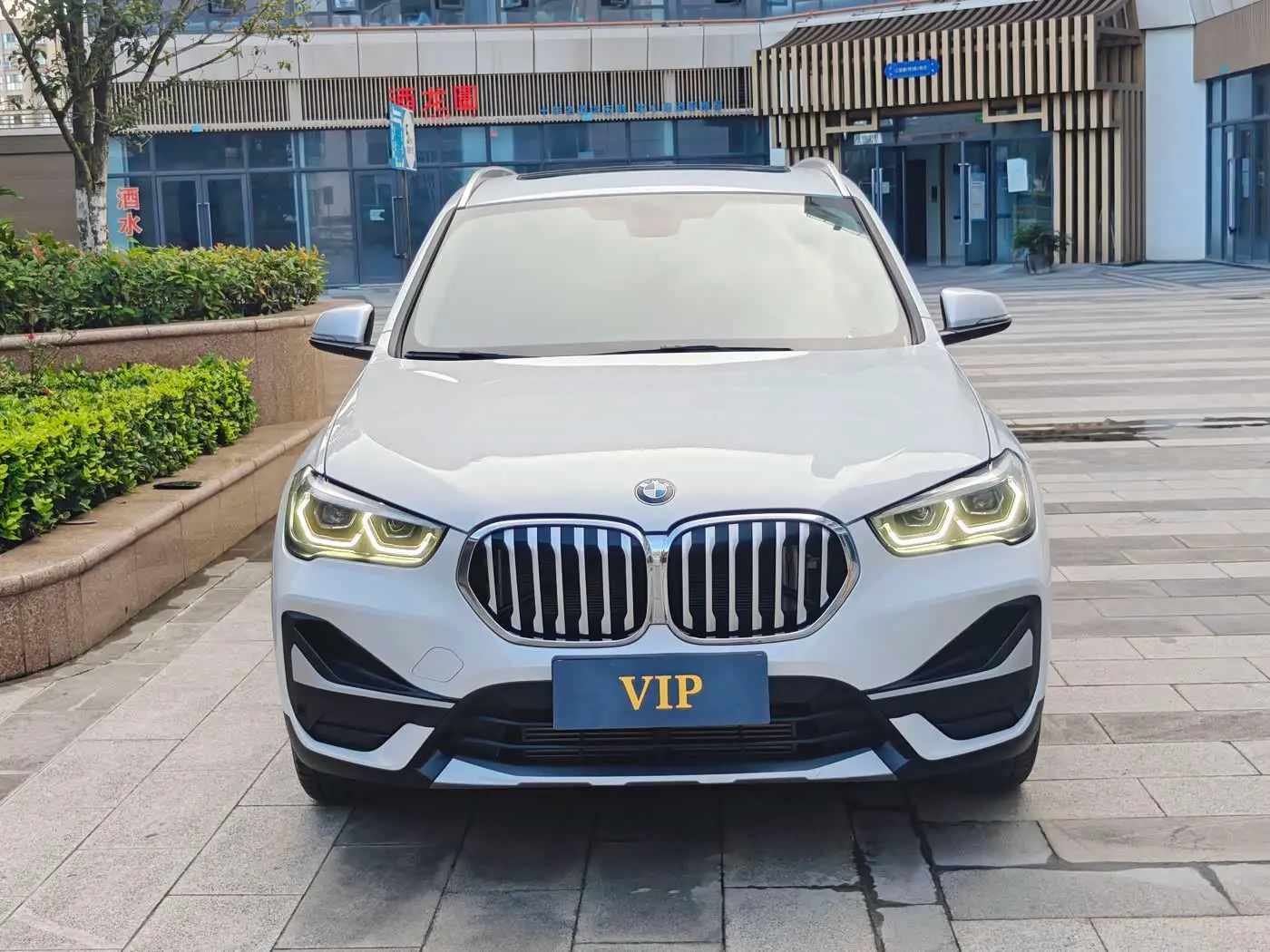 BMW X1 2022 — Фото 2/14