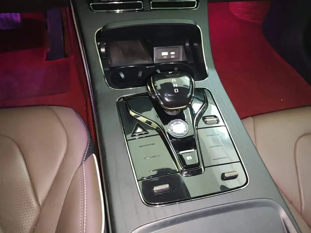 BYD Han 2022 — Photo 14/20