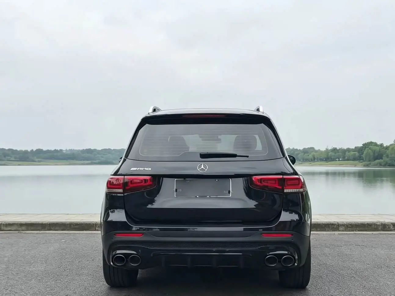 Mercedes-Benz GLB 2023 — Фото 8/9