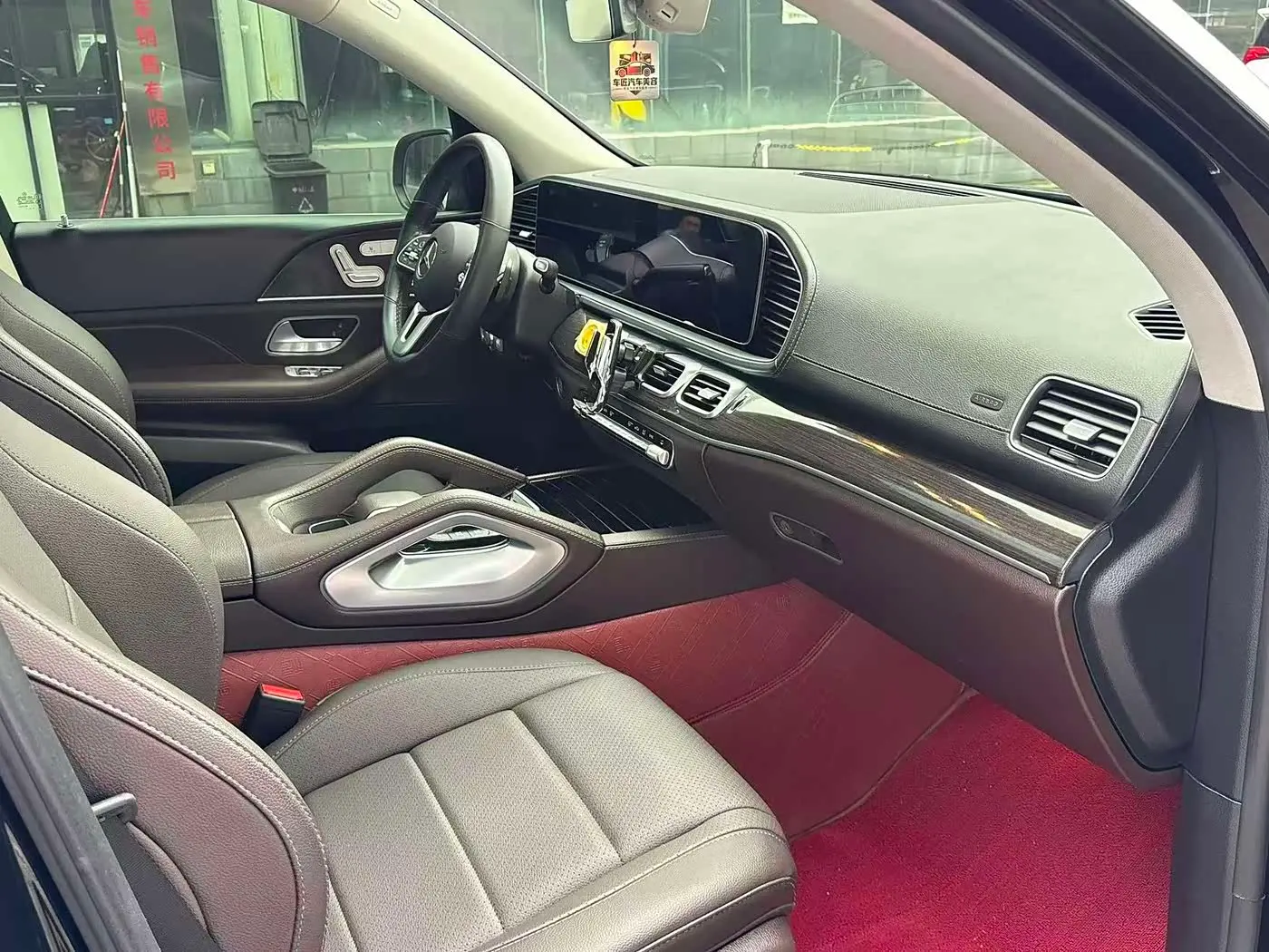 Mercedes-Benz GLE 2022 — Photo 6/11