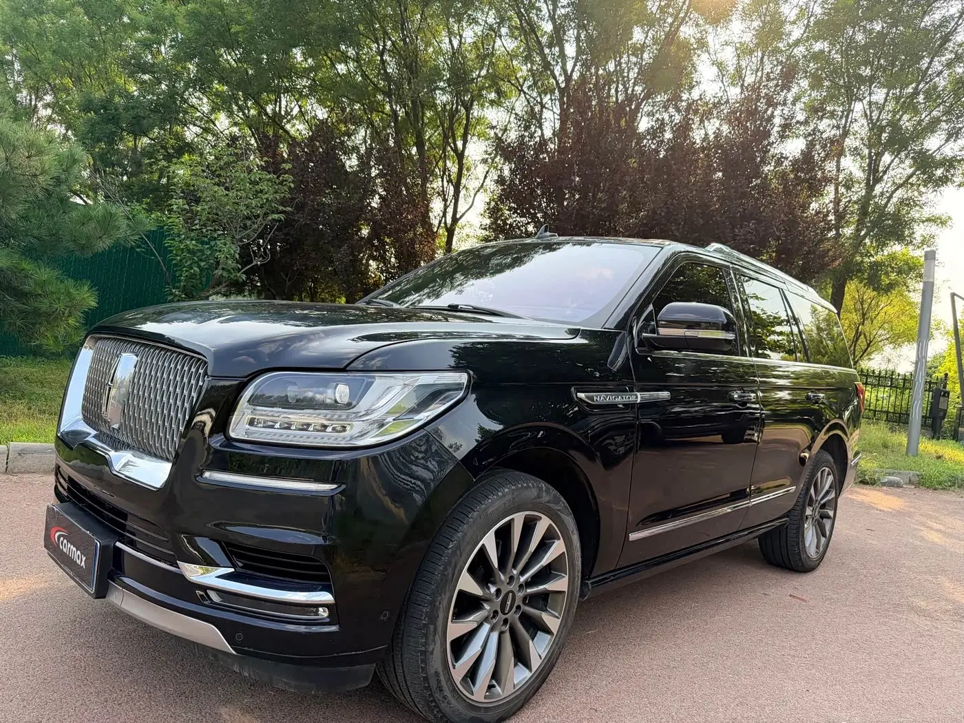 Lincoln Navigator 2019 — Şəkil 3/9