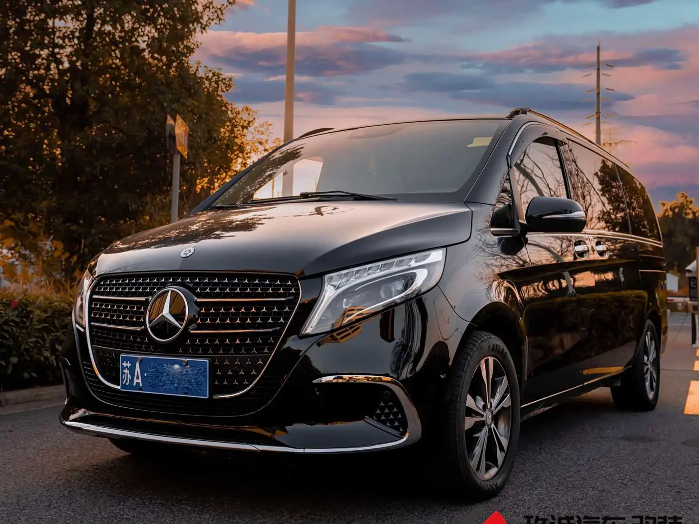Mercedes-Benz V-Class 2019 — Фото 1/20