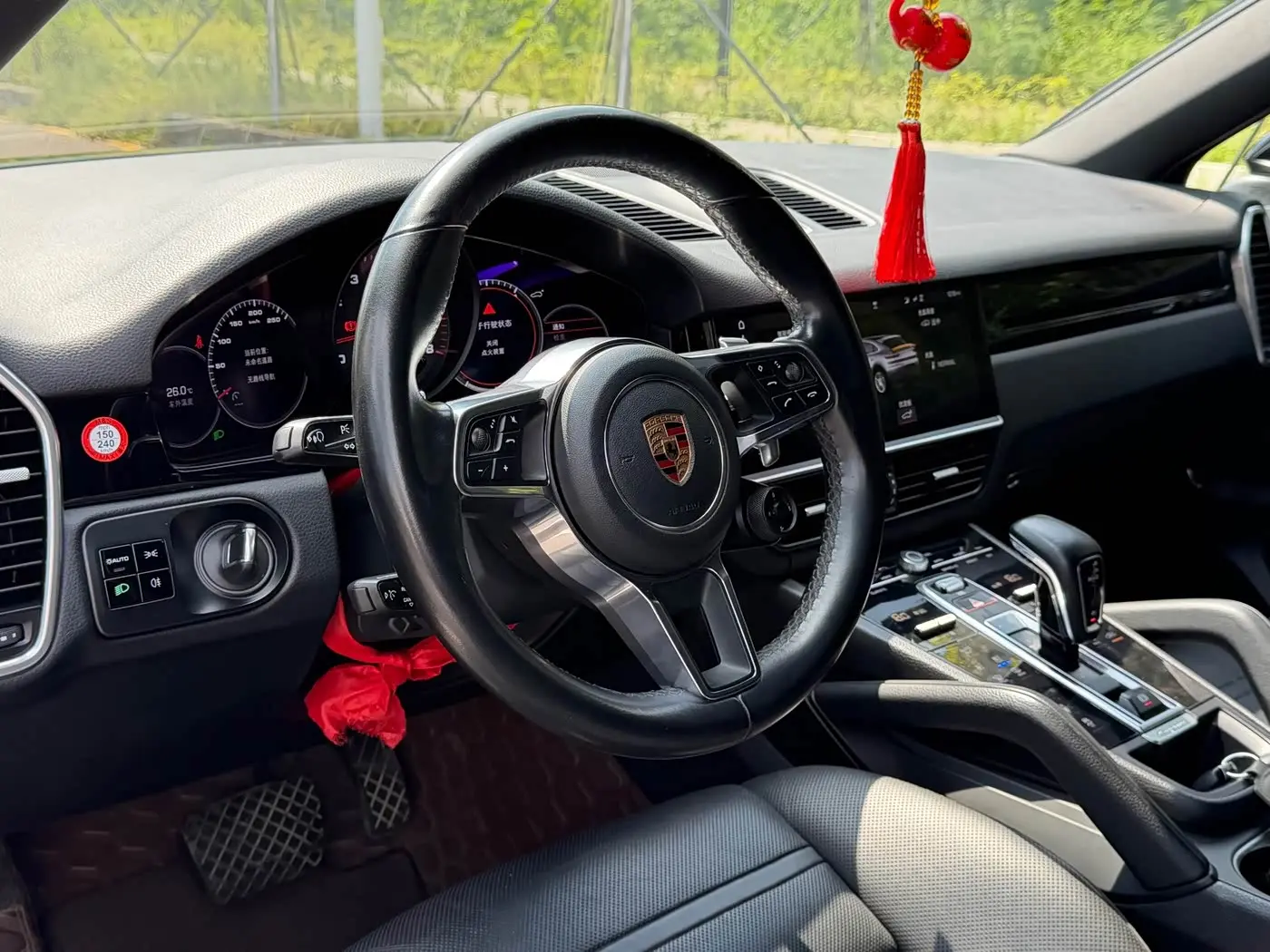 Porsche Cayenne 2019 — Фото 4/9