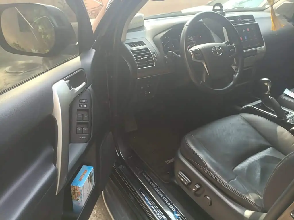 Toyota Prado 2018 — Photo 17/20