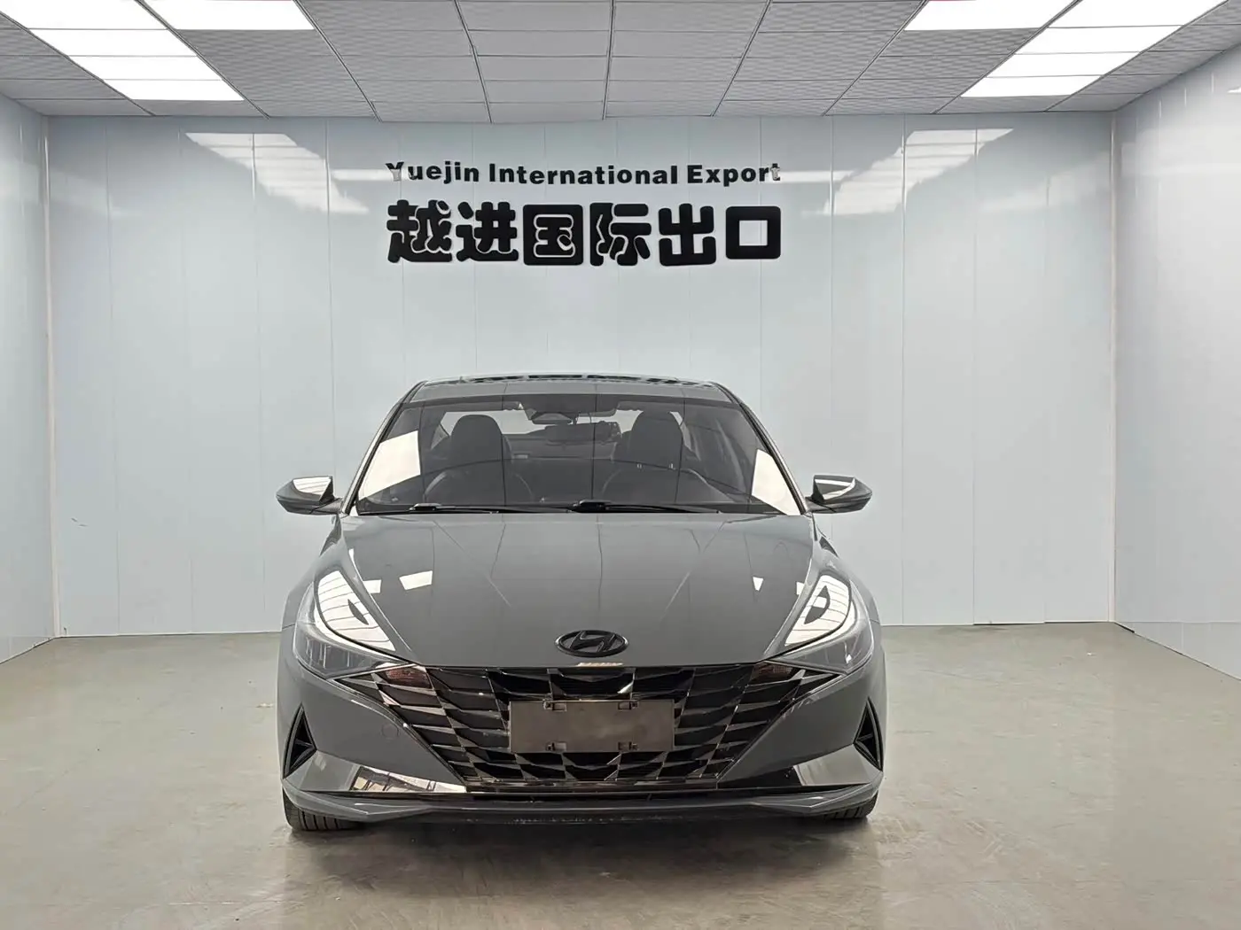 Hyundai Elantra 2022 — Фото 2/10