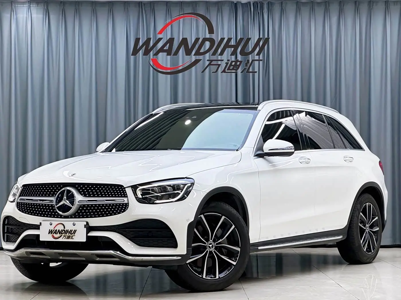 Mercedes-Benz GLC 2022 — Photo 1/20