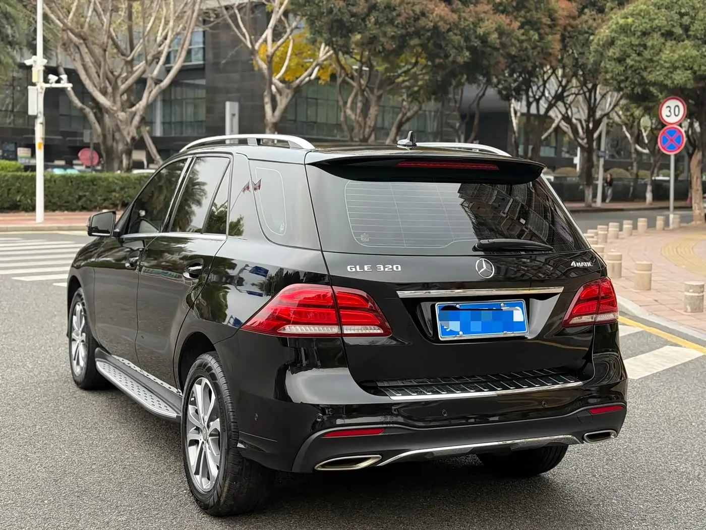 Mercedes-Benz GLE 2016 — Photo 9/9