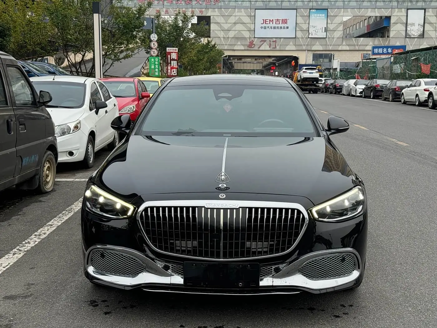 Mercedes-Benz S-Class 2022 — Photo 2/11