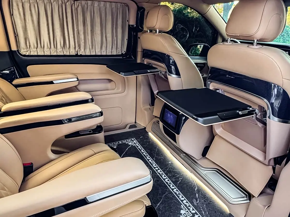 Mercedes-Benz Vito 2023 — Photo 17/20