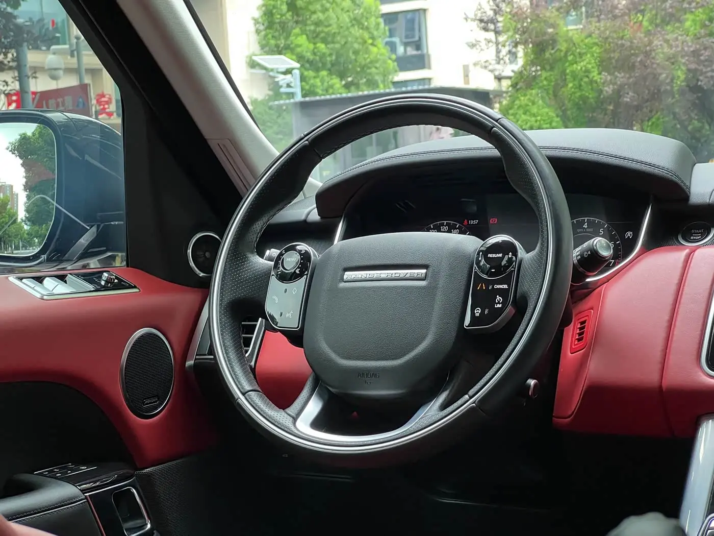 Land Rover Range Rover Sport 2022 — Photo 16/20