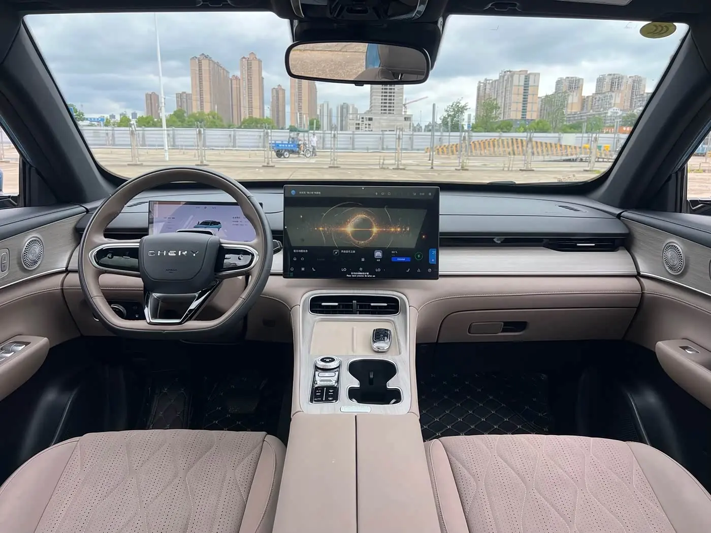Chery Tiggo 8 PLUS C-DM 2024 — Photo 5/9