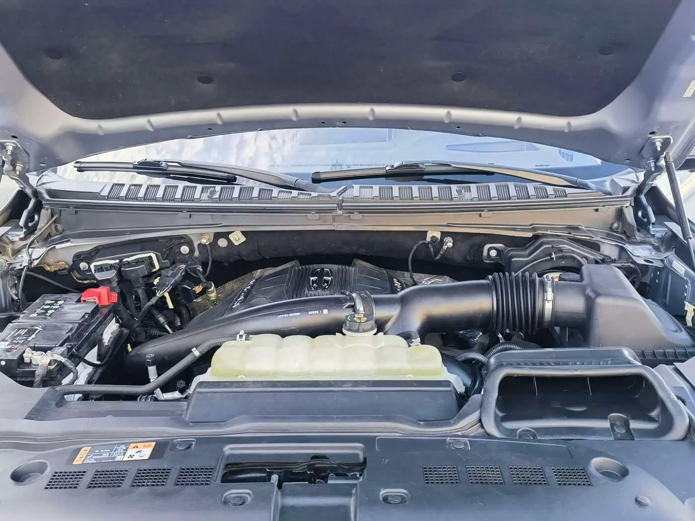 Lincoln Navigator 2019 — Şəkil 19/20