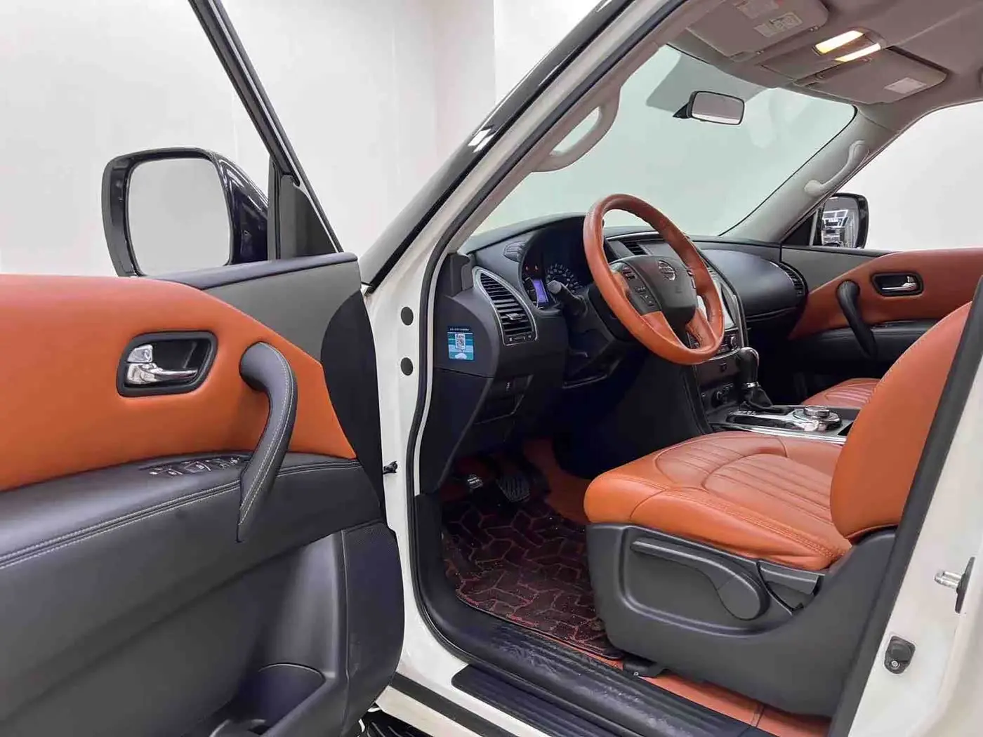 Nissan Patrol 2019 — Photo 7/20