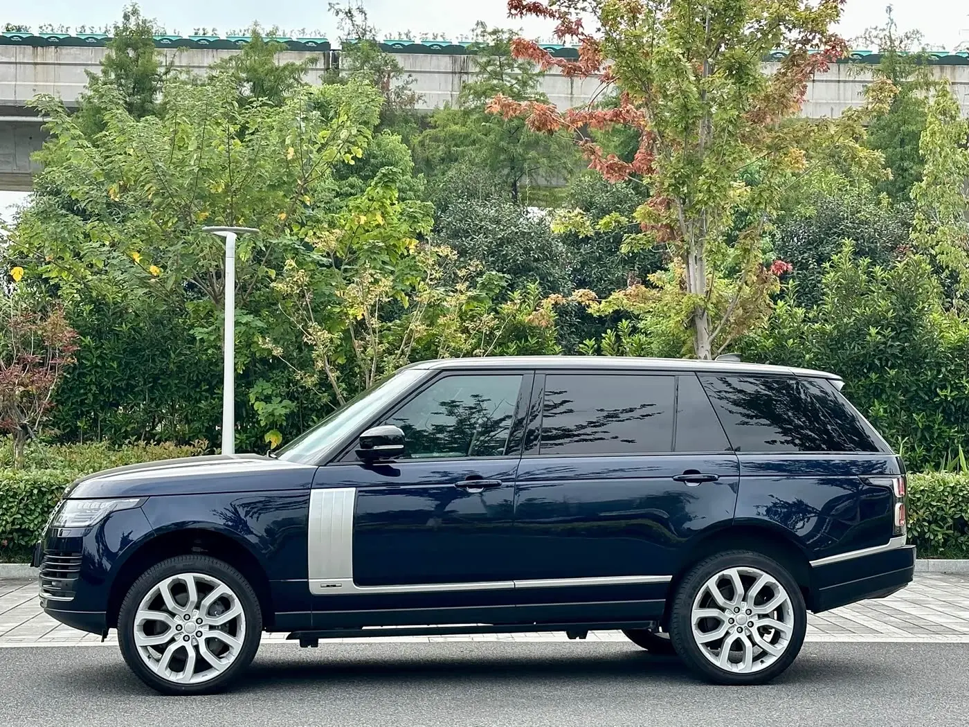 Land Rover Range Rover 2022 — Фото 7/16