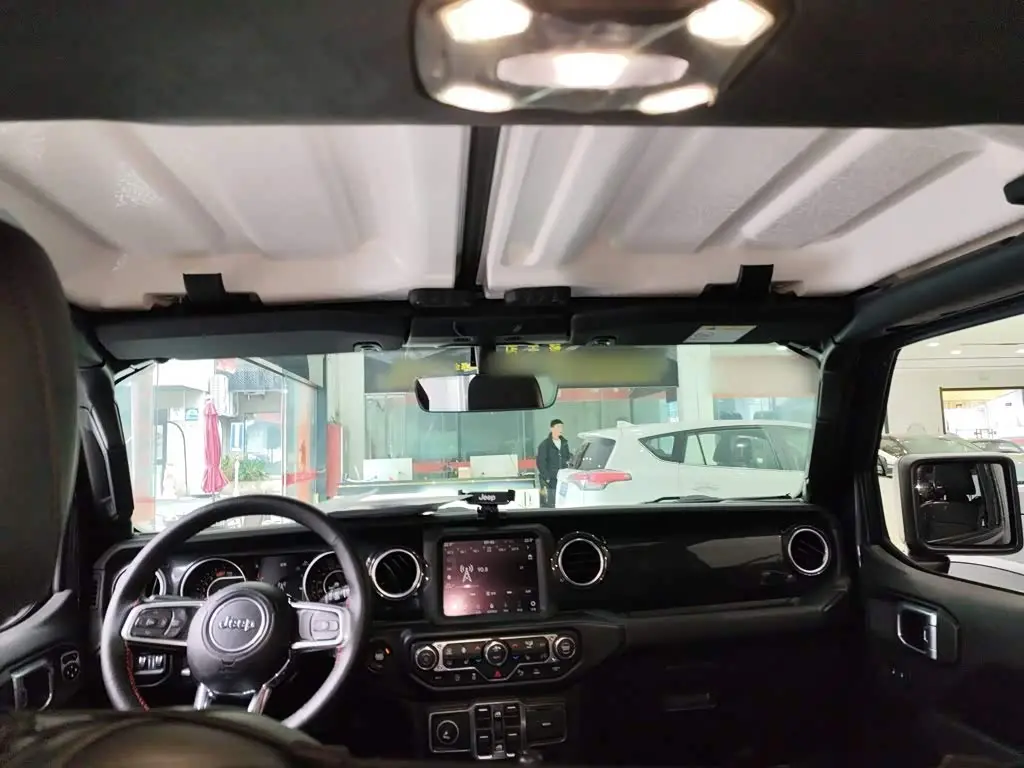 Jeep Wrangler 2022 — Фото 14/20