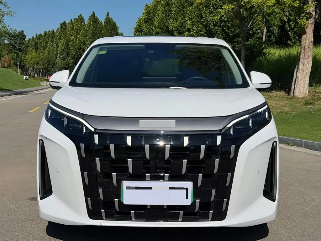 BYD M9 2026 — Şəkil 2/13