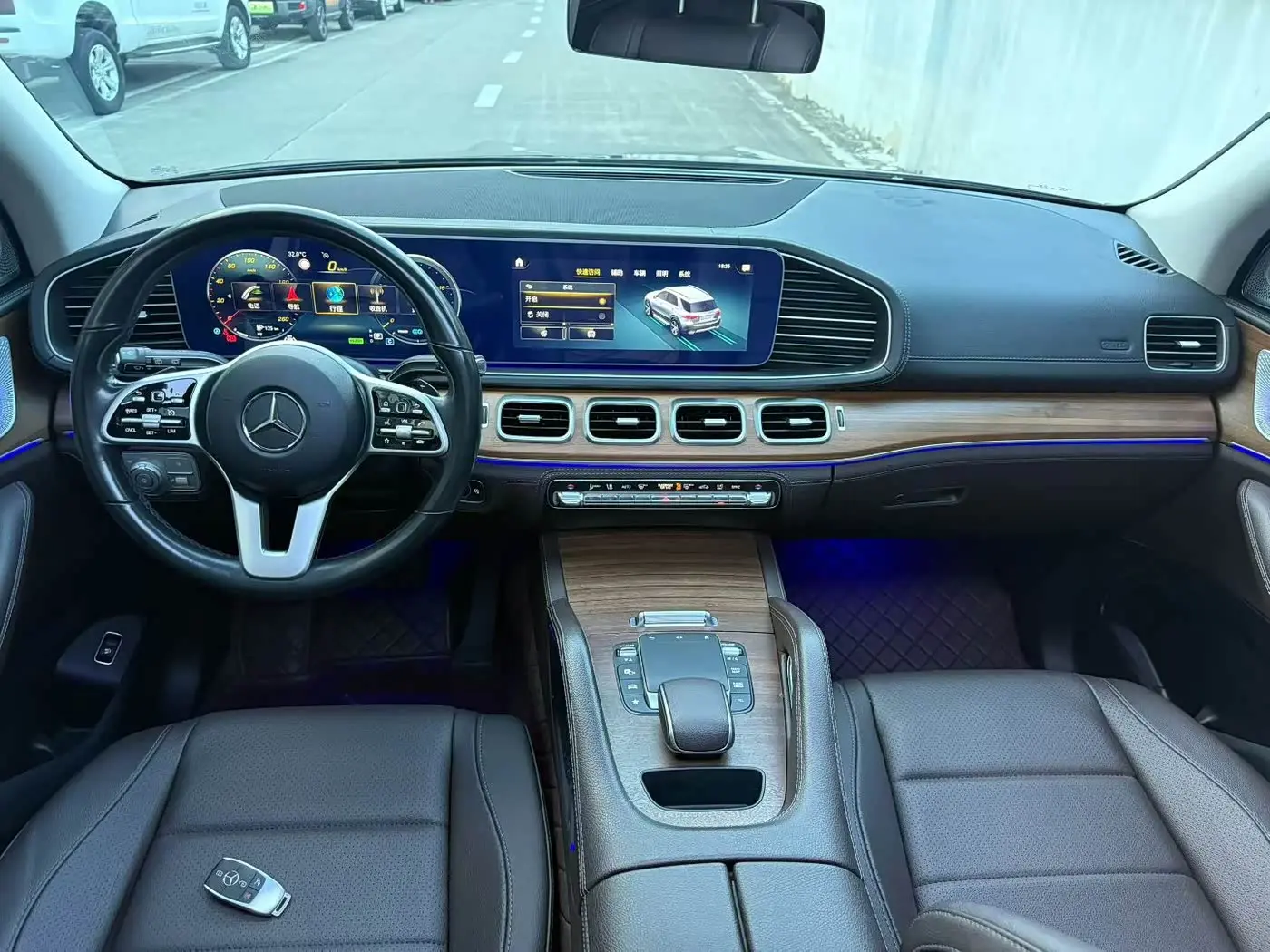 Mercedes-Benz GLE 2022 — Фото 5/9