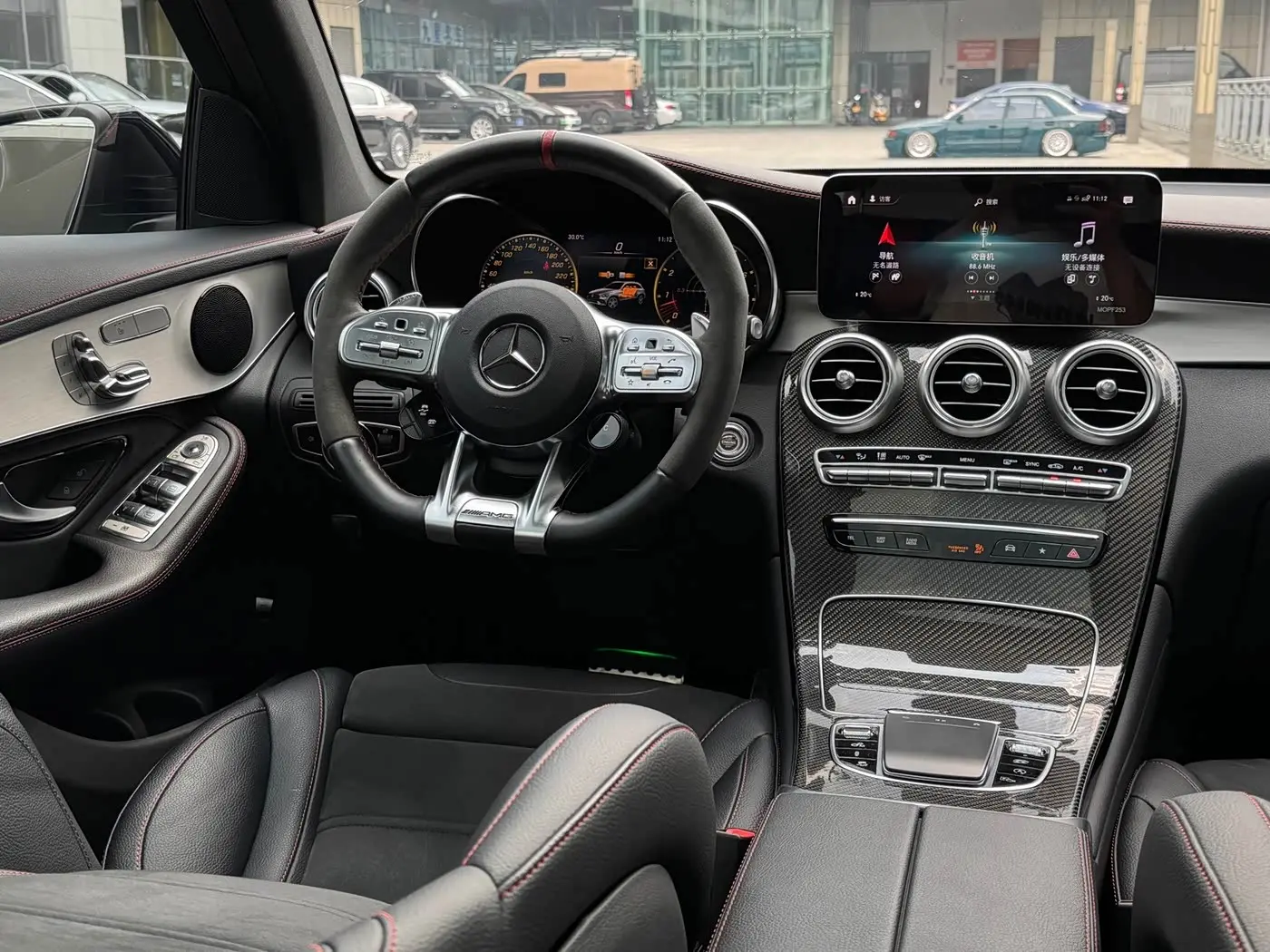 Mercedes-Benz GLC AMG 2022 — Фото 19/20