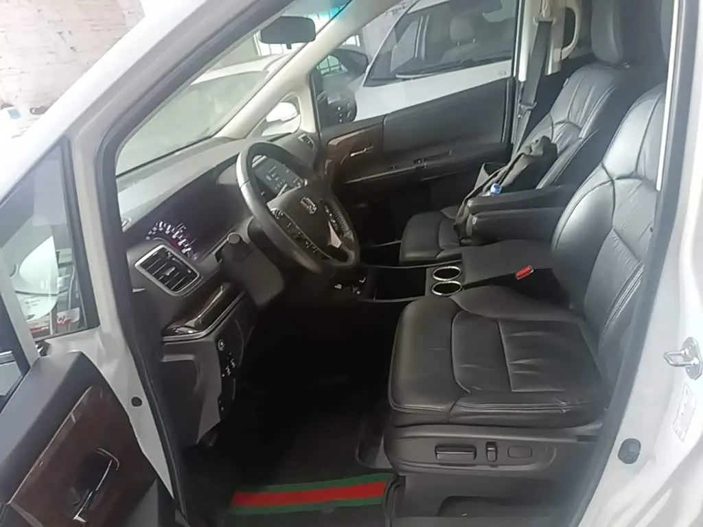 Honda Odyssey 2018 — Photo 15/20