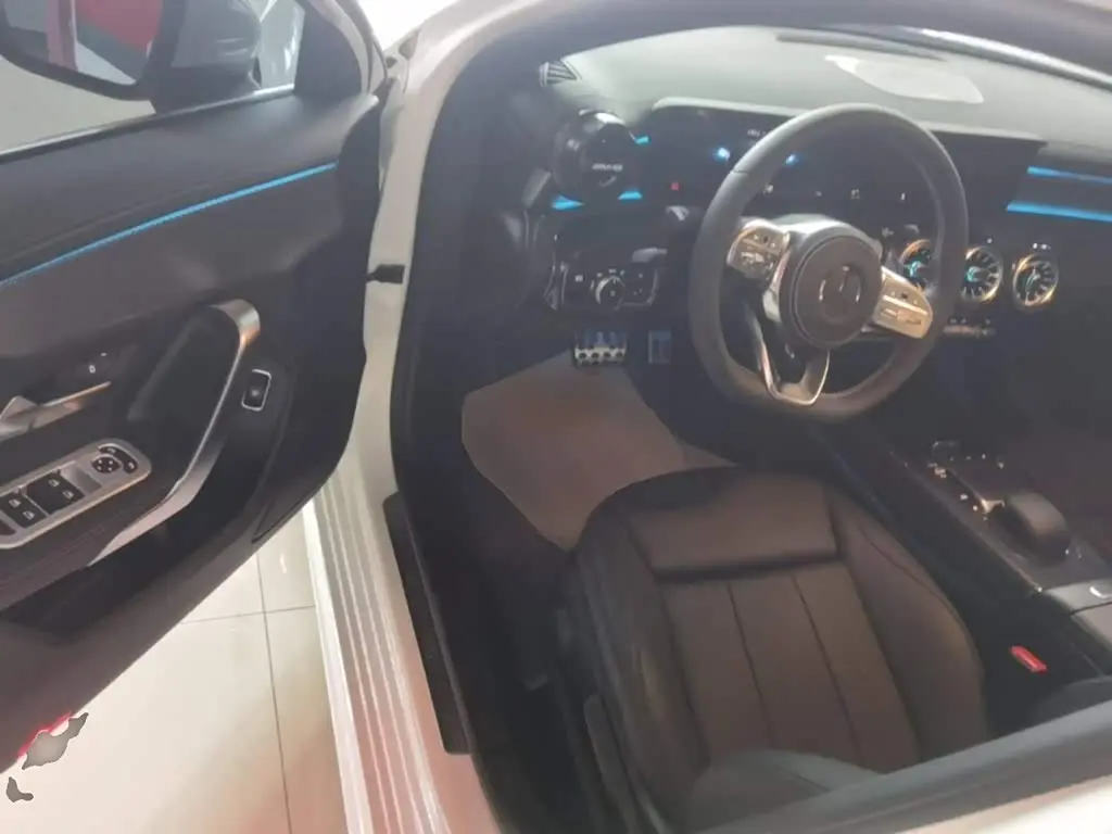 Mercedes-Benz A-Class 2023 — Photo 16/20