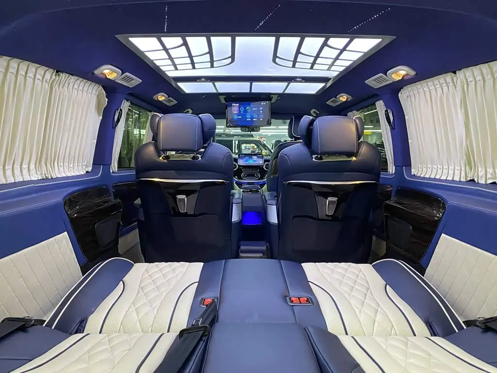 Mercedes-Benz Vito 2022 — Photo 9/20
