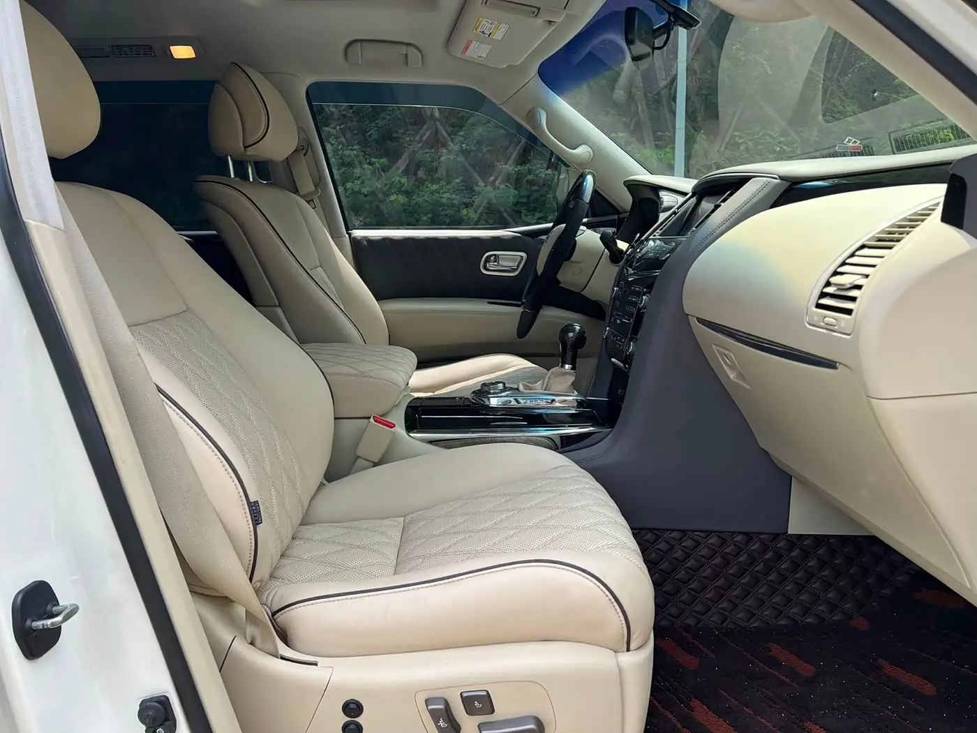 Nissan Patrol 2017 — Фото 4/18