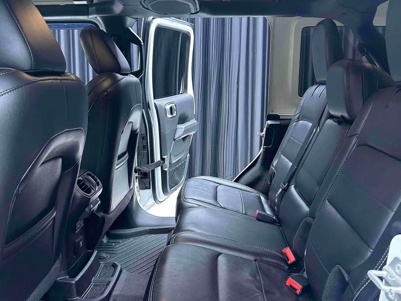 Jeep Wrangler 2020 — Фото 9/9
