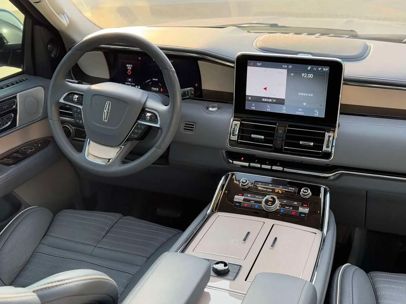 Lincoln Navigator 2022 — Фото 11/17