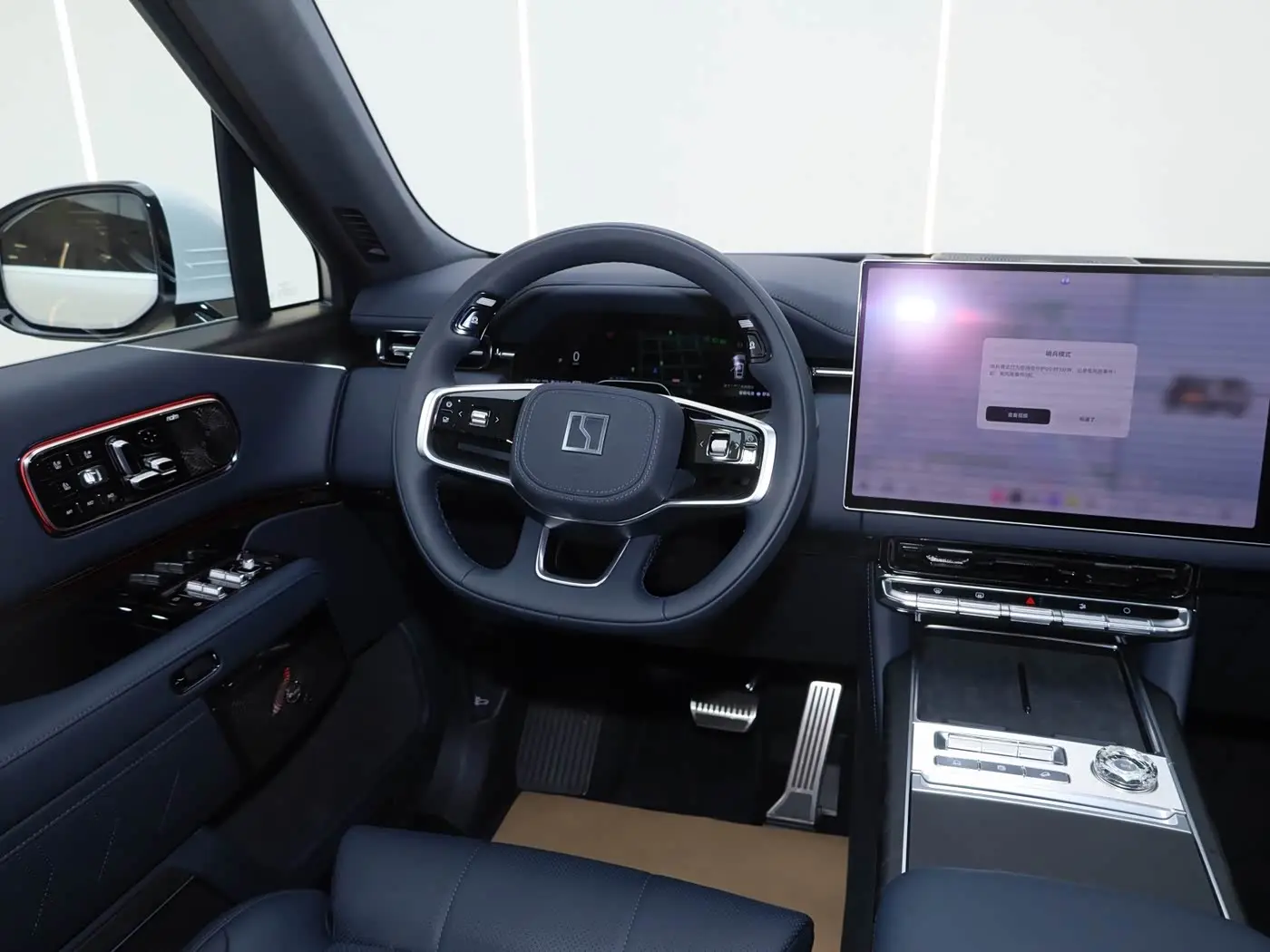 ZEEKR 9X 2026 — Photo 13/20