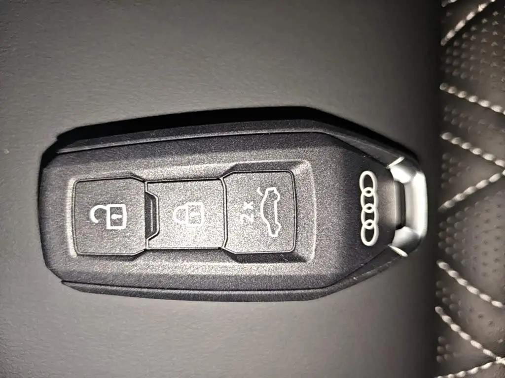 Audi A5L 2026 — Photo 9/20