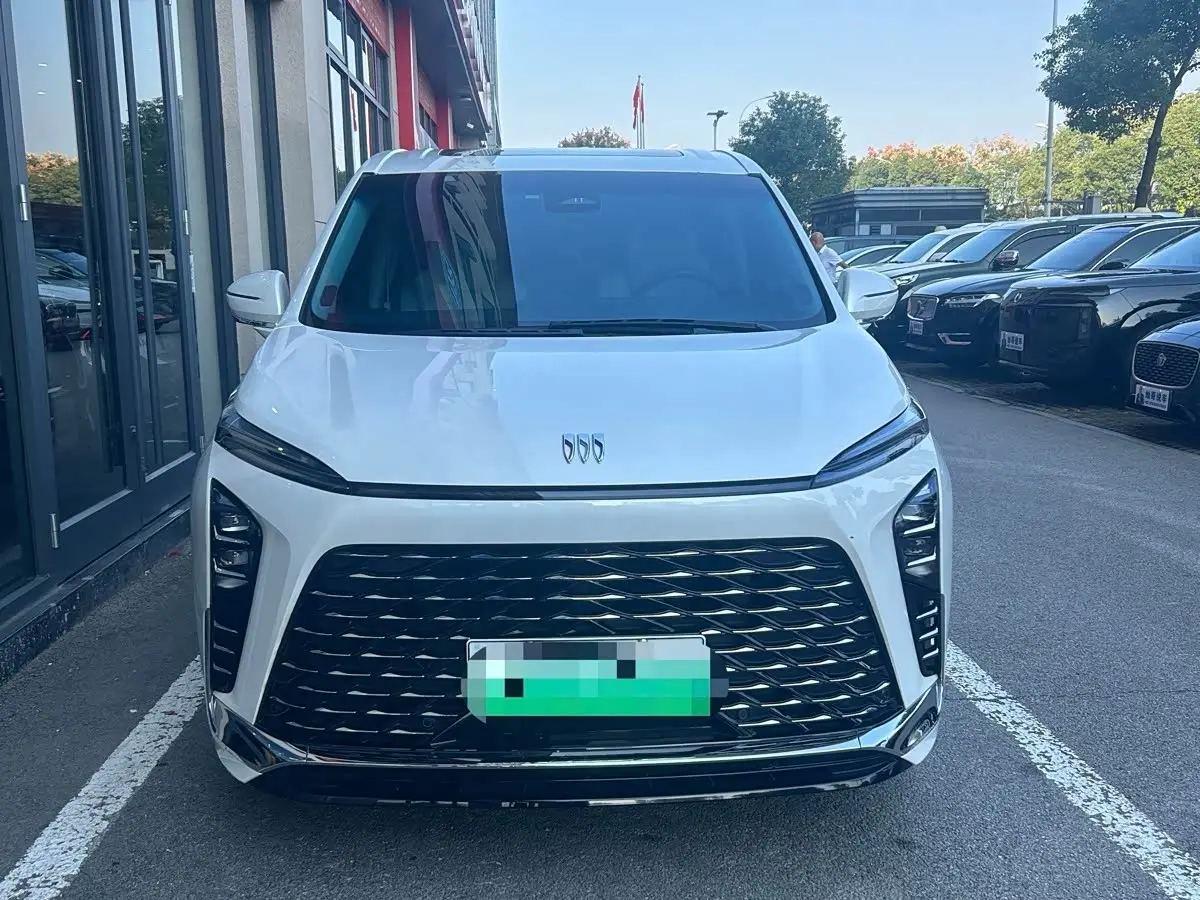 Buick GL8 New Energy 2024 — Photo 2/15