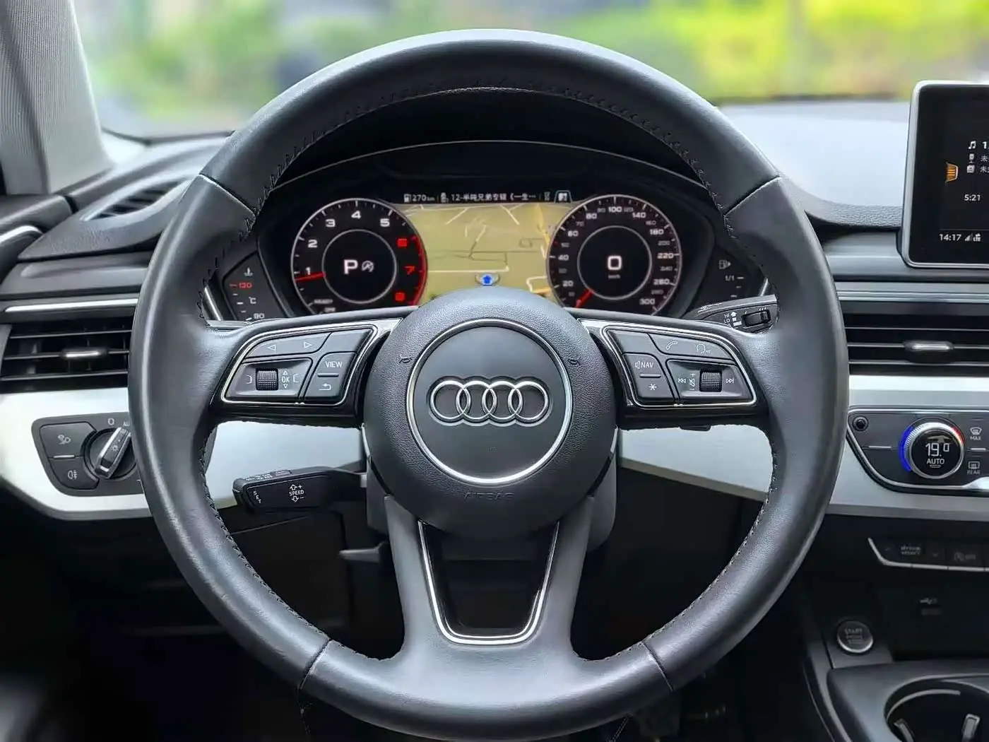Audi A4L 2019 — Фото 7/9