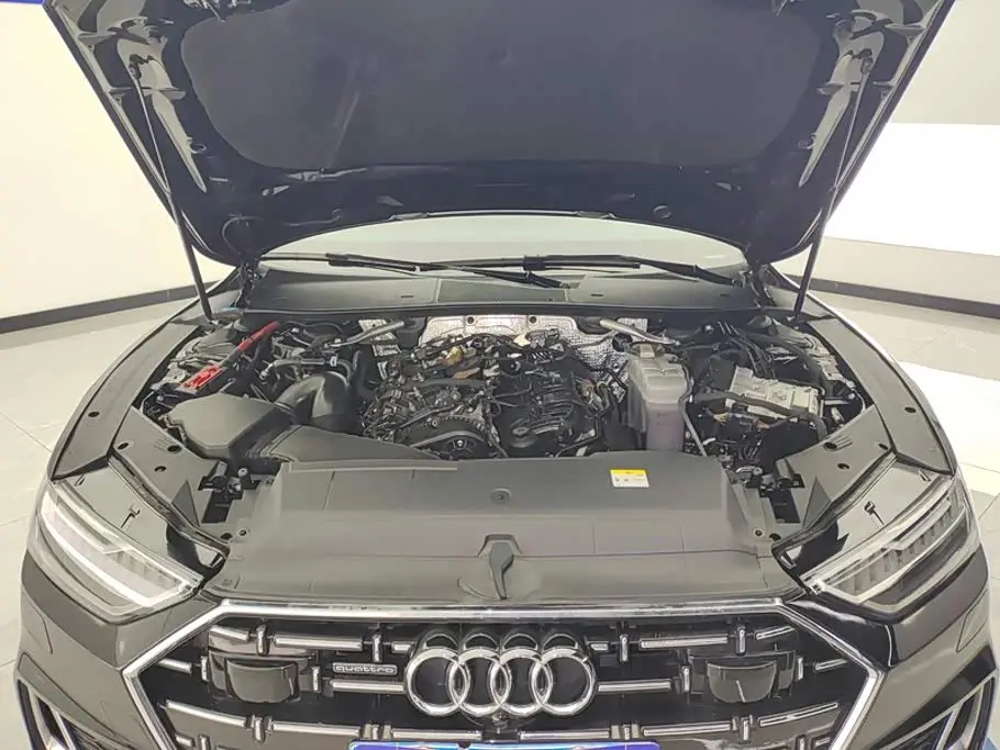 Audi A7L 2024 — Photo 10/16