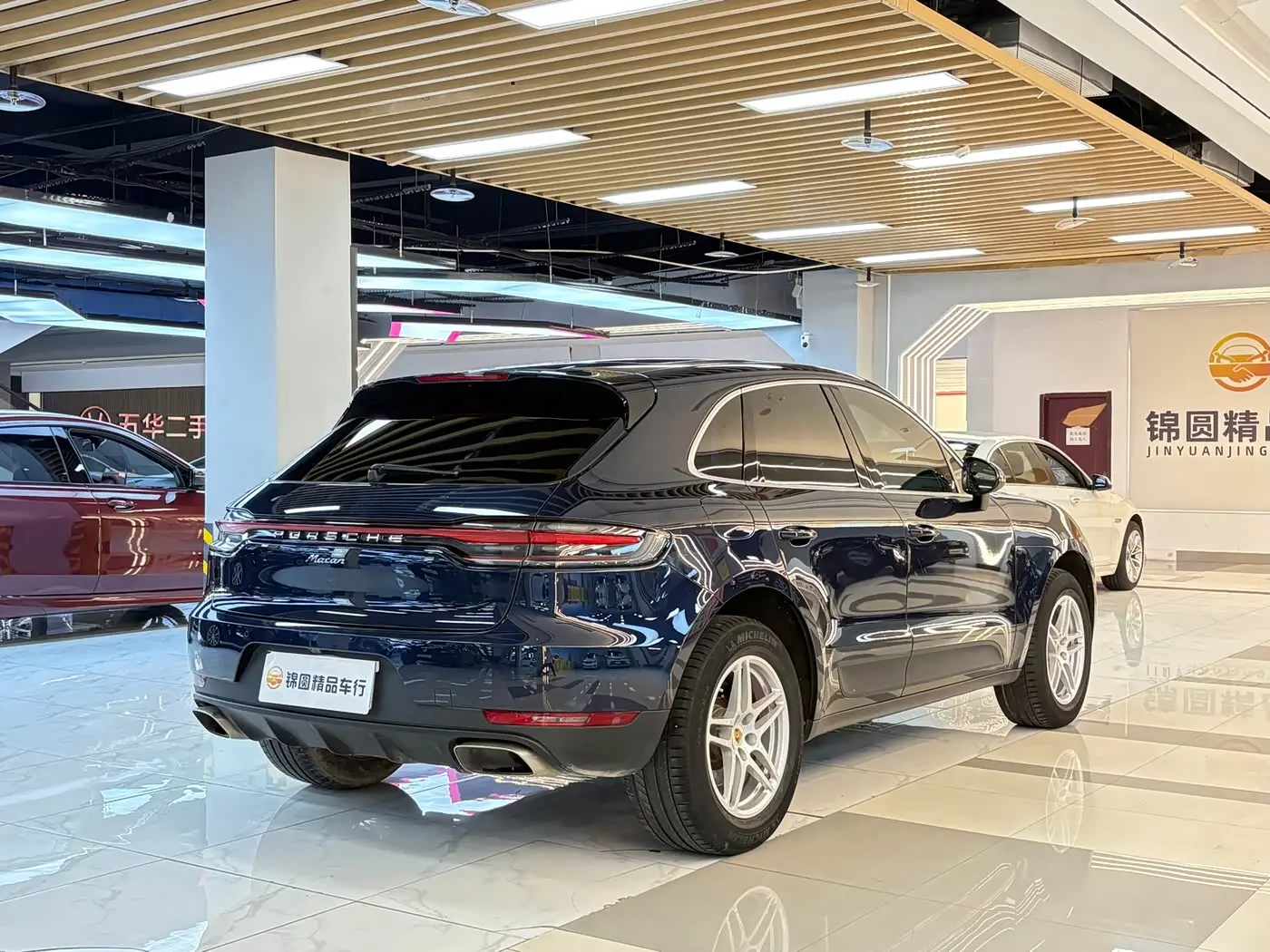 Porsche Macan 2019 — Photo 5/20