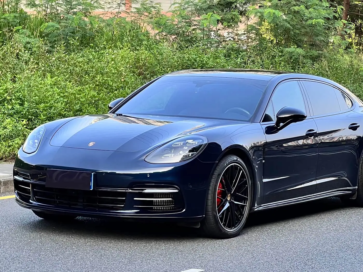 Porsche Panamera 2020 — Photo 1/20