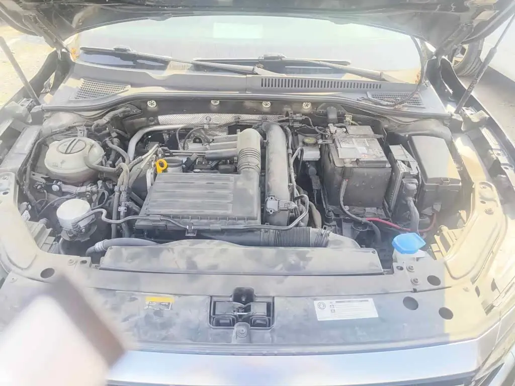 Volkswagen Passat 2023 — Photo 9/15