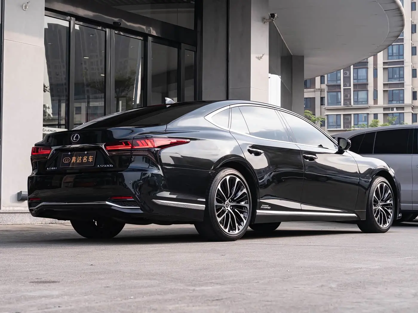 Lexus LS 2021 — Şəkil 3/20