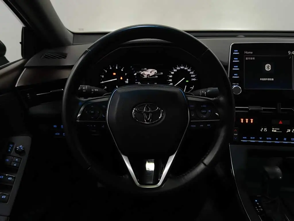 Toyota Avalon 2020 — Photo 11/20